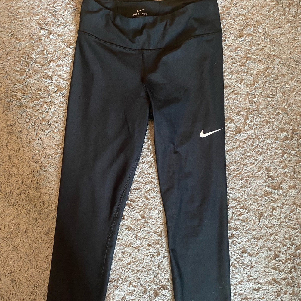Nike dry fit crop leggings